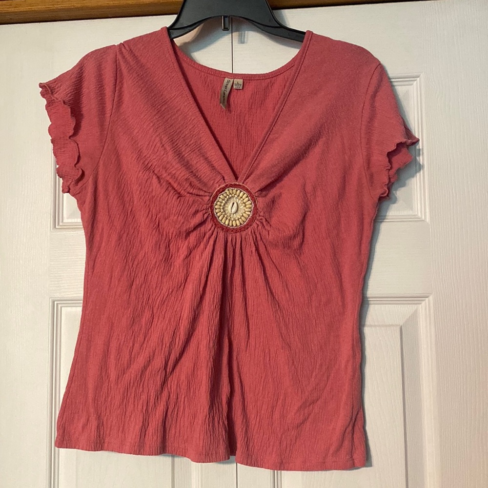 Woman’s shirt